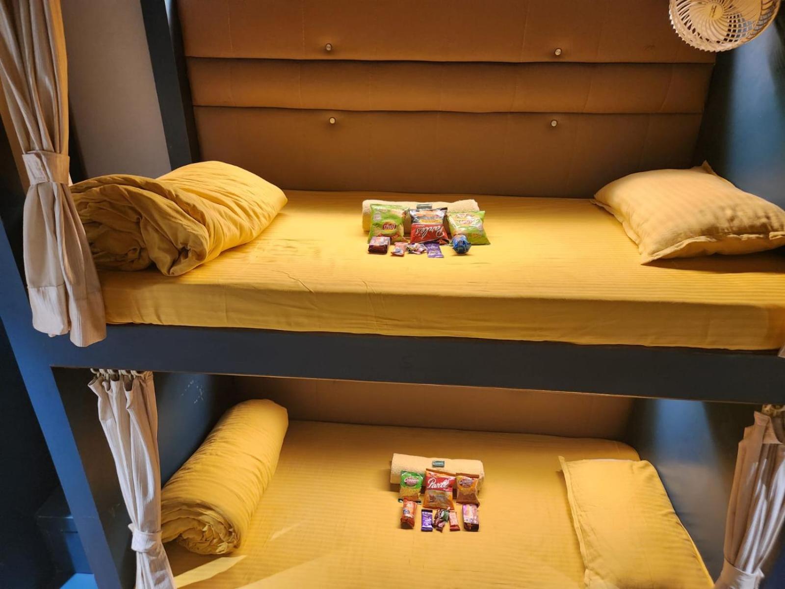 Sinhassan Dormitory Hostel Juhu Βομβάη Εξωτερικό φωτογραφία