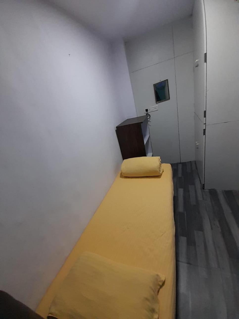 Sinhassan Dormitory Hostel Juhu Βομβάη Εξωτερικό φωτογραφία